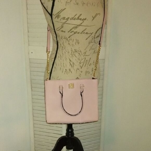 Victoria's Secret Light Pink Shoulder Bag with Gold Chain - Picture 1 of 5